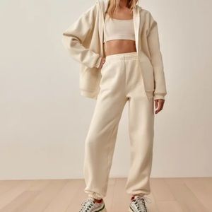 Reformation Boyfriend sweatpants - Almond